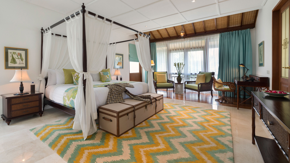 Villa Windu Asri - Opulent master bedroom